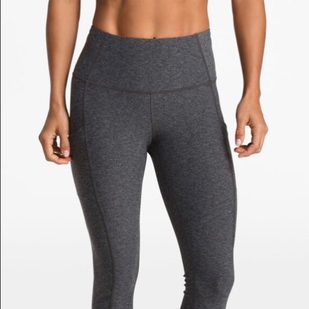 NWT THE NORTH FACE Women's Motivation High-Rise Tight Leggings Yoga Size: S/Reg